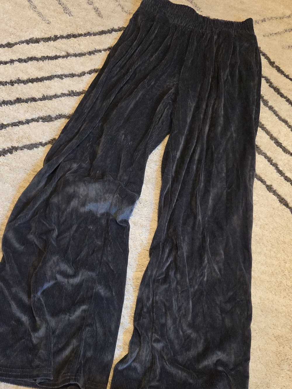 Rue21 Black Velvet-Look Wide Leg Flare Pants